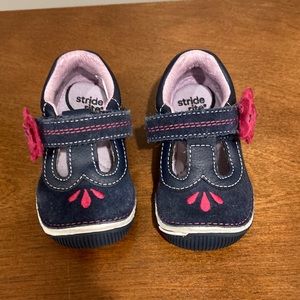 Toddler Shoes size 4.5W